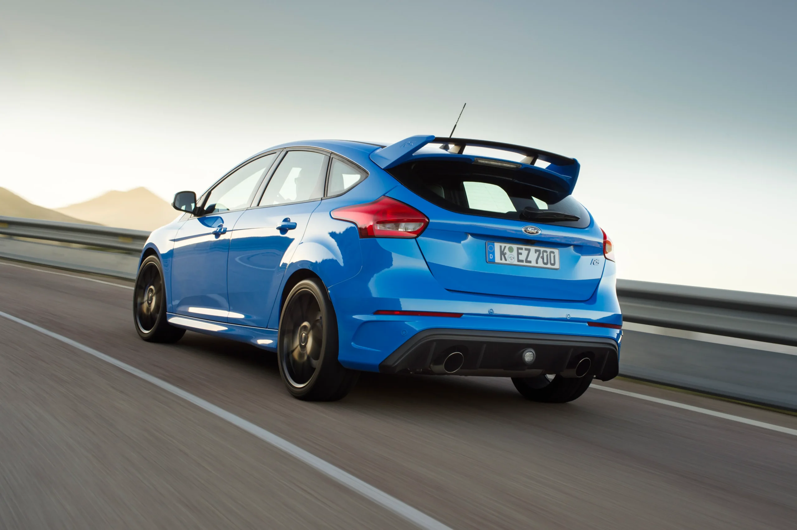 P.ROMANA2_2_11zon Ford Focus RS en carretera